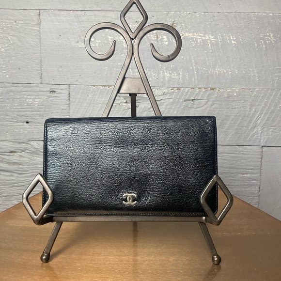 Gorgeous Chanel flap wallet - Picture 1 of 12